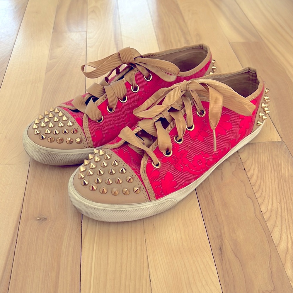 Kurt Geiger Floral/Spike Running Shoes ( size 37 )